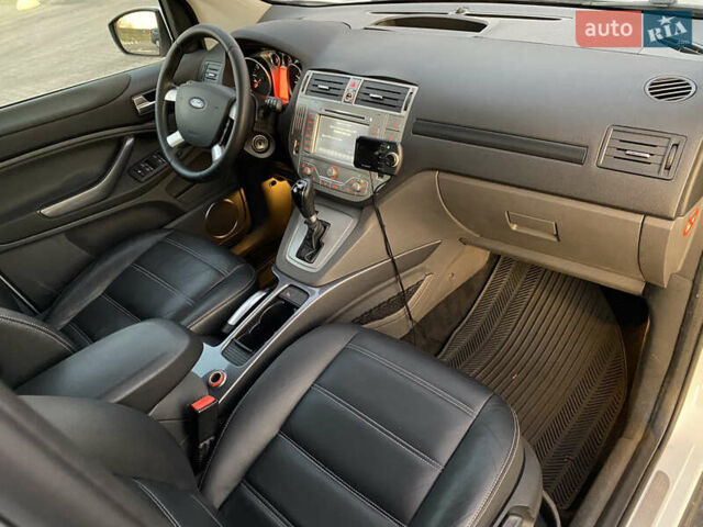 Форд Куга 2011 в Радивилове на Automoto.ua Белый Форд Куга, объемом двигателя 2 л и пробегом 257 тыс. км за 9950 $, фото 4 на Automoto.ua