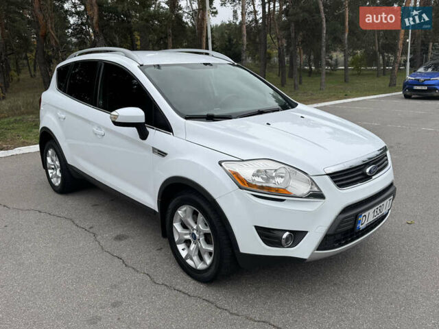 Форд Куга 2011 в Киеве на Automoto.ua Белый Форд Куга, объемом двигателя 2 л и пробегом 230 тыс. км за 9800 $, фото 11 на Automoto.ua