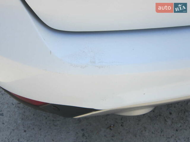 Белый Форд Куга, объемом двигателя 2 л и пробегом 194 тыс. км за 9750 $, фото 12 на Automoto.ua