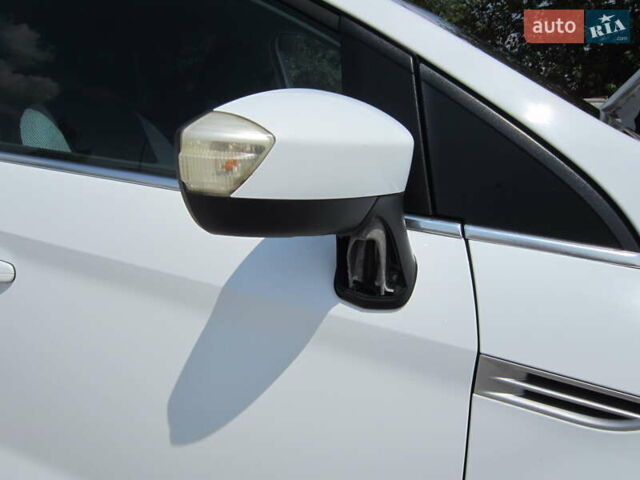 Белый Форд Куга, объемом двигателя 2 л и пробегом 194 тыс. км за 9750 $, фото 13 на Automoto.ua