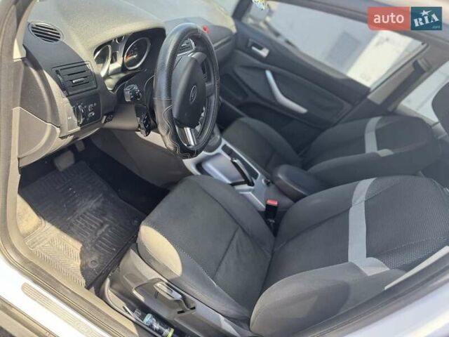 Белый Форд Куга, объемом двигателя 2.5 л и пробегом 136 тыс. км за 10500 $, фото 12 на Automoto.ua