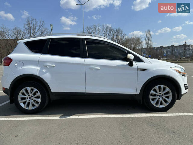 Білий Форд Куга, об'ємом двигуна 2 л та пробігом 195 тис. км за 11000 $, фото 8 на Automoto.ua