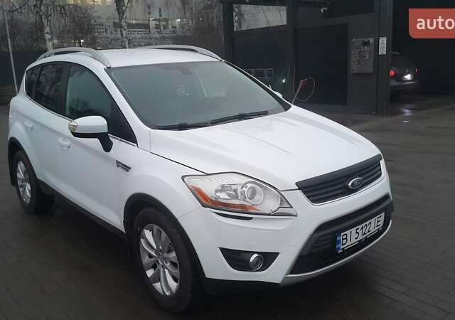 Білий Форд Куга, об'ємом двигуна 2 л та пробігом 235 тис. км за 9700 $, фото 12 на Automoto.ua