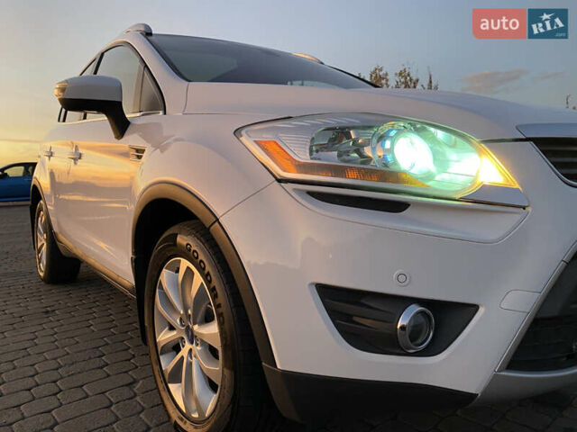 Форд Куга 2011 в Радивилове на Automoto.ua Белый Форд Куга, объемом двигателя 2 л и пробегом 257 тыс. км за 9950 $, фото 52 на Automoto.ua