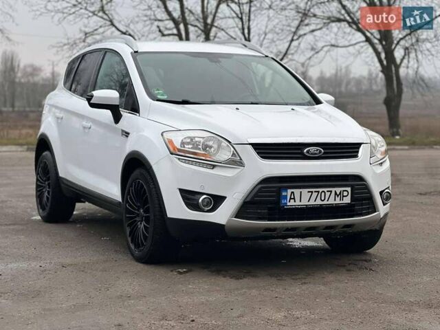 Белый Форд Куга, объемом двигателя 2 л и пробегом 257 тыс. км за 12000 $, фото 4 на Automoto.ua