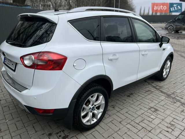 Белый Форд Куга, объемом двигателя 2 л и пробегом 145 тыс. км за 10599 $, фото 4 на Automoto.ua