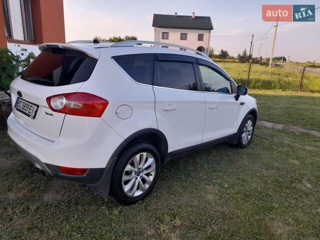 Белый Форд Куга, объемом двигателя 2 л и пробегом 165 тыс. км за 10900 $, фото 2 на Automoto.ua