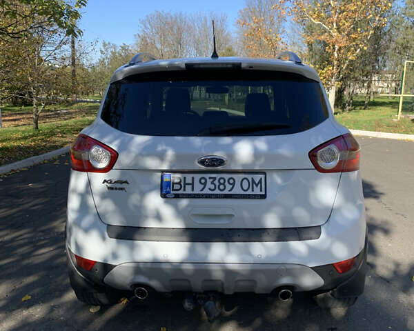Білий Форд Куга, об'ємом двигуна 2 л та пробігом 200 тис. км за 12500 $, фото 21 на Automoto.ua