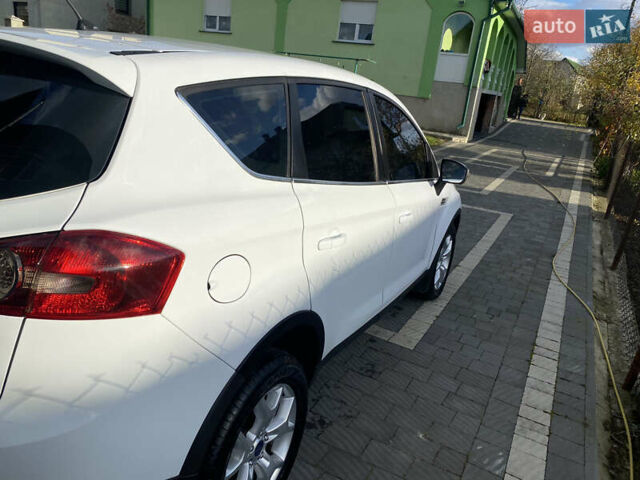 Форд Куга 2011 в Стрые на Automoto.ua Белый Форд Куга, объемом двигателя 2 л и пробегом 282 тыс. км за 11300 $, фото 24 на Automoto.ua