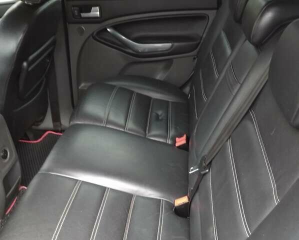 Белый Форд Куга, объемом двигателя 2 л и пробегом 275 тыс. км за 12000 $, фото 9 на Automoto.ua