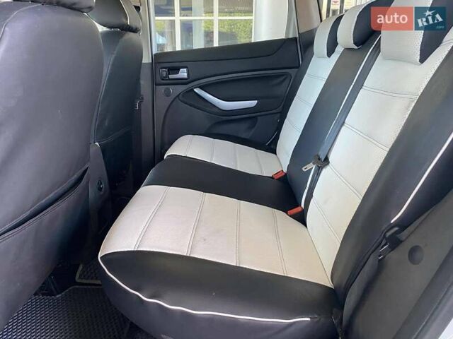 Белый Форд Куга, объемом двигателя 2 л и пробегом 146 тыс. км за 12500 $, фото 15 на Automoto.ua