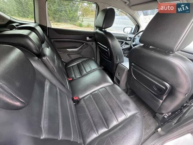 Білий Форд Куга, об'ємом двигуна 2 л та пробігом 251 тис. км за 9999 $, фото 10 на Automoto.ua
