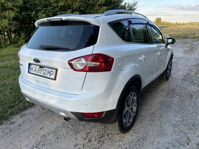 Белый Форд Куга, объемом двигателя 2 л и пробегом 160 тыс. км за 9750 $, фото 4 на Automoto.ua