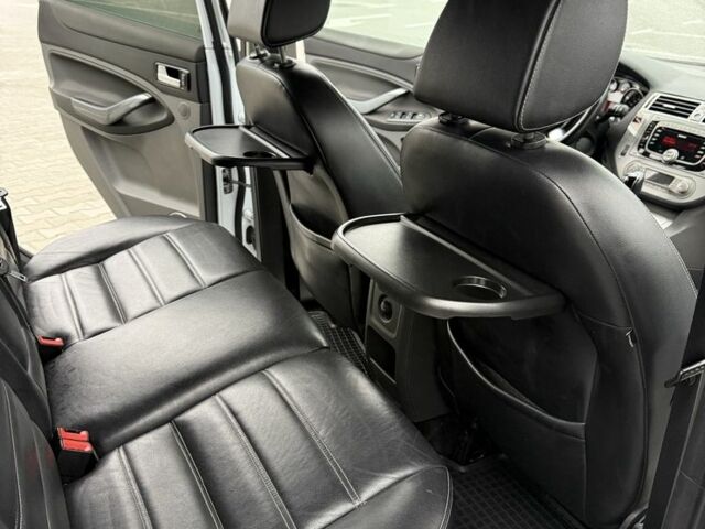 Белый Форд Куга, объемом двигателя 2 л и пробегом 272 тыс. км за 11499 $, фото 11 на Automoto.ua