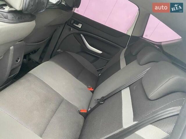 Белый Форд Куга, объемом двигателя 2.5 л и пробегом 220 тыс. км за 10500 $, фото 41 на Automoto.ua