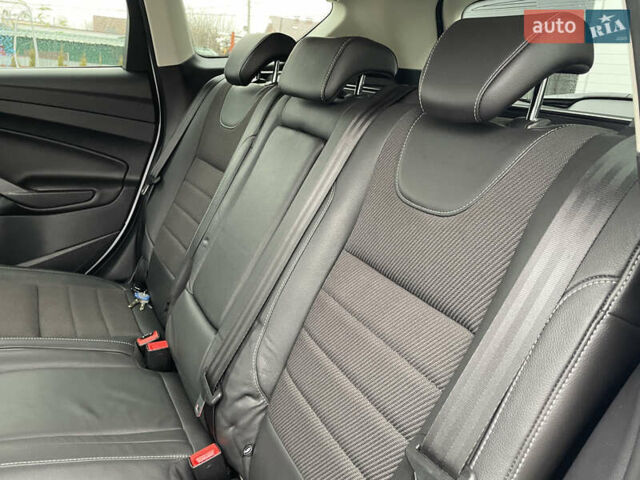 Белый Форд Куга, объемом двигателя 2 л и пробегом 182 тыс. км за 12400 $, фото 41 на Automoto.ua