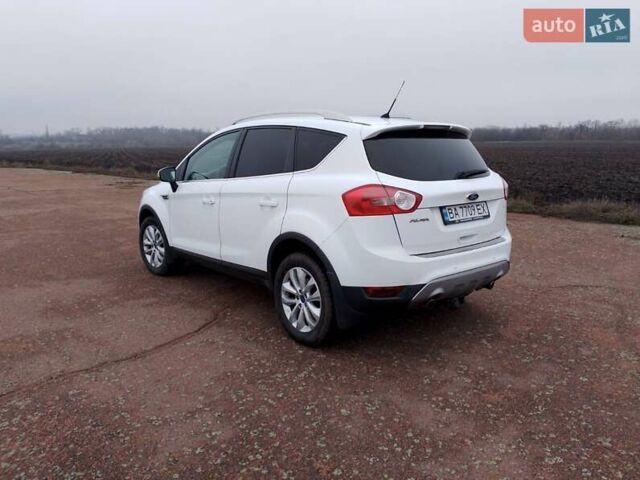 Белый Форд Куга, объемом двигателя 2 л и пробегом 208 тыс. км за 11750 $, фото 5 на Automoto.ua