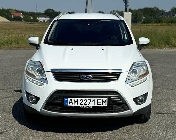 Белый Форд Куга, объемом двигателя 2 л и пробегом 280 тыс. км за 11150 $, фото 14 на Automoto.ua