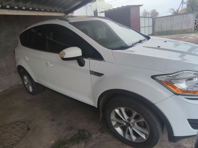 Білий Форд Куга, об'ємом двигуна 2 л та пробігом 217 тис. км за 11000 $, фото 9 на Automoto.ua