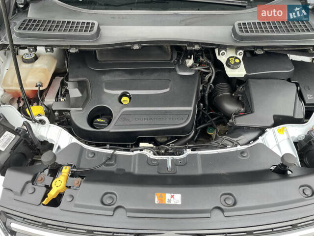 Белый Форд Куга, объемом двигателя 2 л и пробегом 182 тыс. км за 12400 $, фото 28 на Automoto.ua