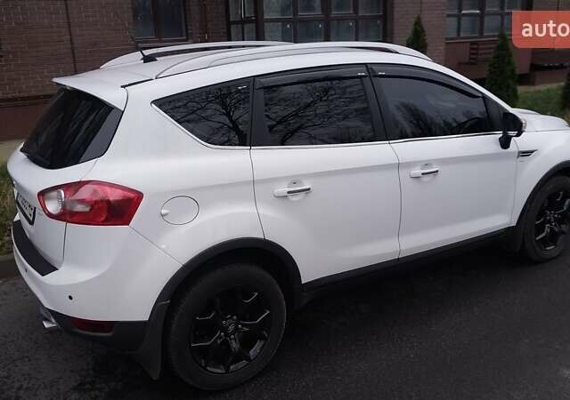 Белый Форд Куга, объемом двигателя 2 л и пробегом 198 тыс. км за 11500 $, фото 4 на Automoto.ua