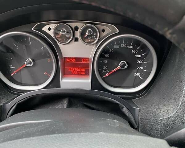 Белый Форд Куга, объемом двигателя 2 л и пробегом 243 тыс. км за 12100 $, фото 7 на Automoto.ua