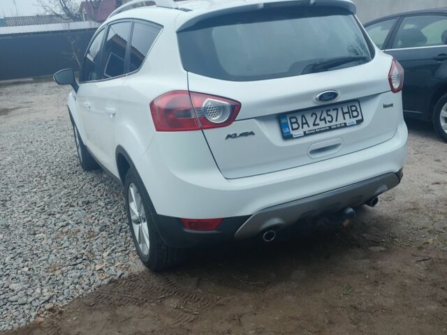 Білий Форд Куга, об'ємом двигуна 2 л та пробігом 217 тис. км за 11000 $, фото 23 на Automoto.ua