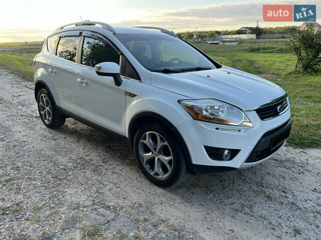 Белый Форд Куга, объемом двигателя 2 л и пробегом 165 тыс. км за 8999 $, фото 7 на Automoto.ua