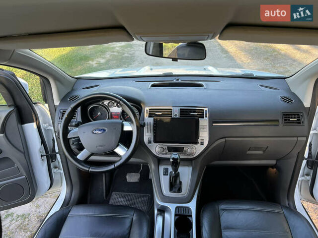 Белый Форд Куга, объемом двигателя 2 л и пробегом 165 тыс. км за 8999 $, фото 16 на Automoto.ua