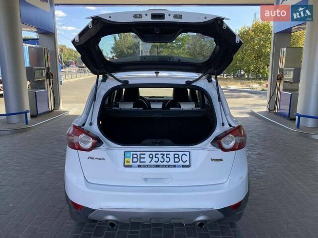 Белый Форд Куга, объемом двигателя 2 л и пробегом 146 тыс. км за 12500 $, фото 26 на Automoto.ua