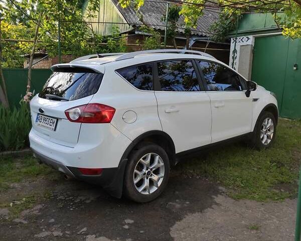 Белый Форд Куга, объемом двигателя 2 л и пробегом 133 тыс. км за 10200 $, фото 8 на Automoto.ua