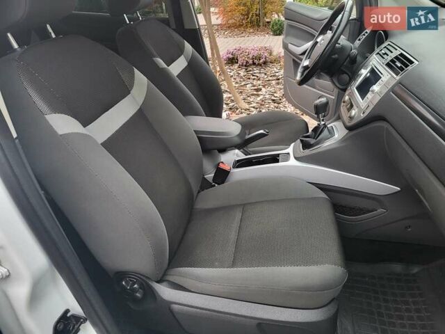 Белый Форд Куга, объемом двигателя 2 л и пробегом 198 тыс. км за 12000 $, фото 12 на Automoto.ua