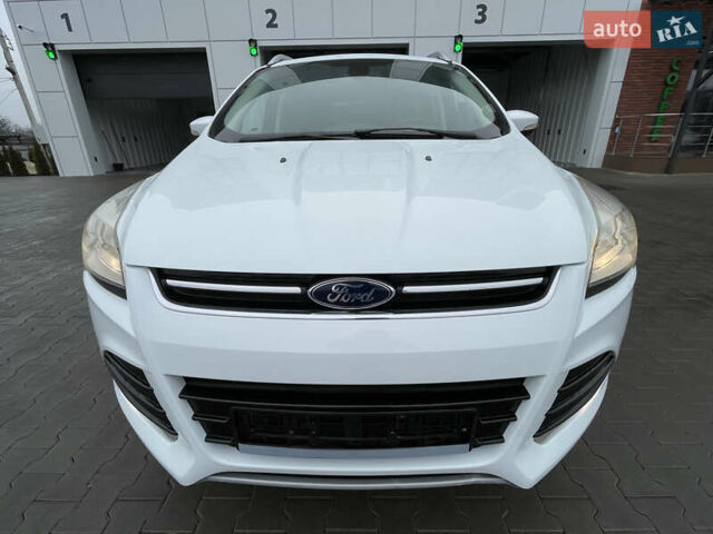Белый Форд Куга, объемом двигателя 2 л и пробегом 182 тыс. км за 12400 $, фото 9 на Automoto.ua