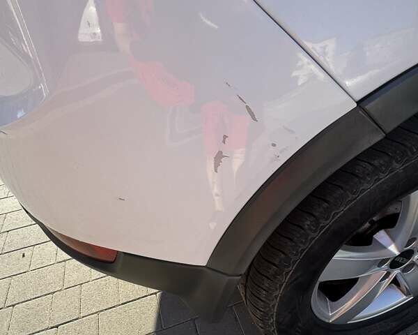 Білий Форд Куга, об'ємом двигуна 2 л та пробігом 269 тис. км за 10000 $, фото 15 на Automoto.ua