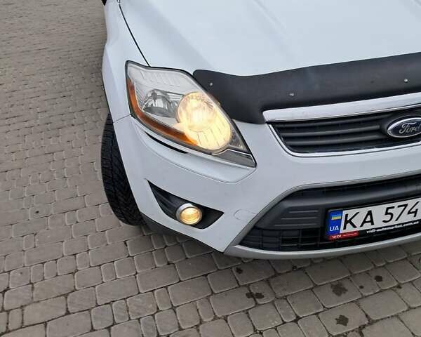 Белый Форд Куга, объемом двигателя 2 л и пробегом 160 тыс. км за 10900 $, фото 8 на Automoto.ua