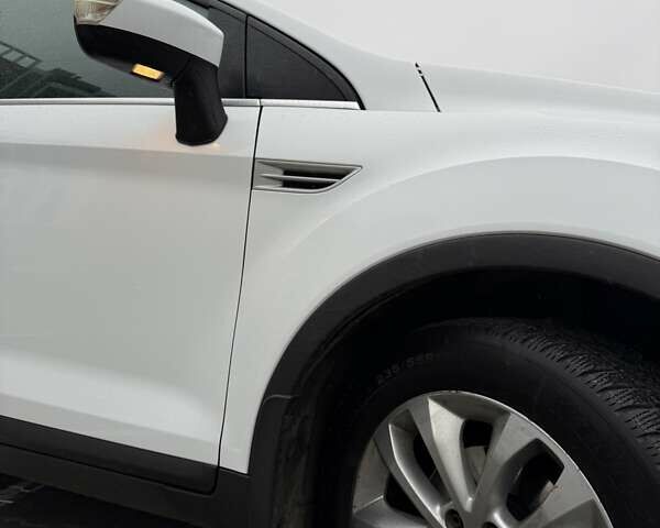 Белый Форд Куга, объемом двигателя 2 л и пробегом 272 тыс. км за 11499 $, фото 15 на Automoto.ua