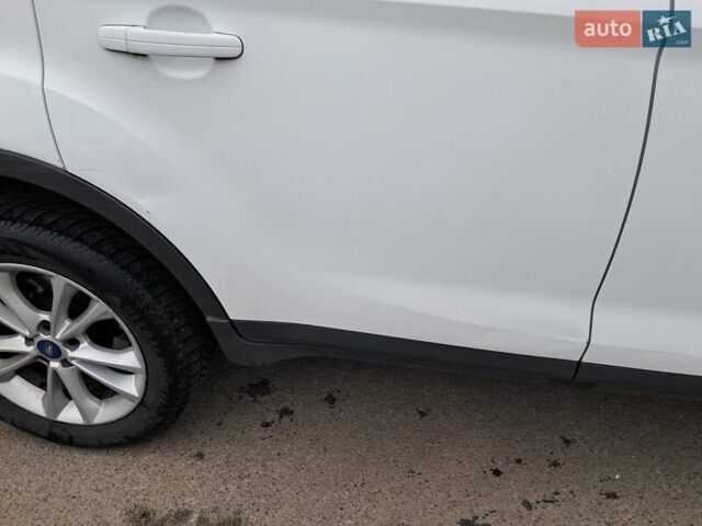 Белый Форд Куга, объемом двигателя 2 л и пробегом 160 тыс. км за 10900 $, фото 1 на Automoto.ua