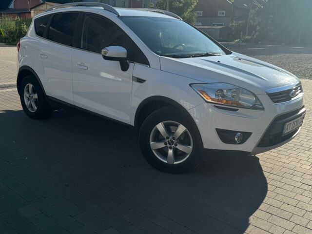 Белый Форд Куга, объемом двигателя 2 л и пробегом 270 тыс. км за 9700 $, фото 3 на Automoto.ua