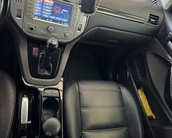 Білий Форд Куга, об'ємом двигуна 2 л та пробігом 176 тис. км за 12700 $, фото 12 на Automoto.ua