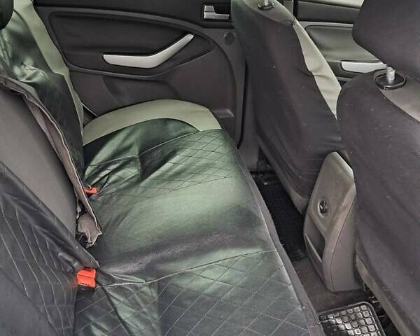 Белый Форд Куга, объемом двигателя 2 л и пробегом 160 тыс. км за 10900 $, фото 21 на Automoto.ua