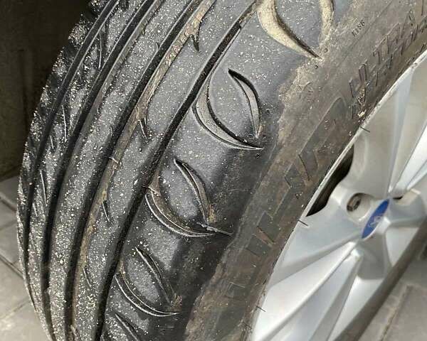 Белый Форд Куга, объемом двигателя 2 л и пробегом 243 тыс. км за 12100 $, фото 6 на Automoto.ua