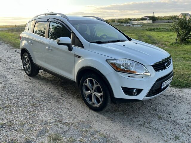 Белый Форд Куга, объемом двигателя 2 л и пробегом 160 тыс. км за 9750 $, фото 6 на Automoto.ua