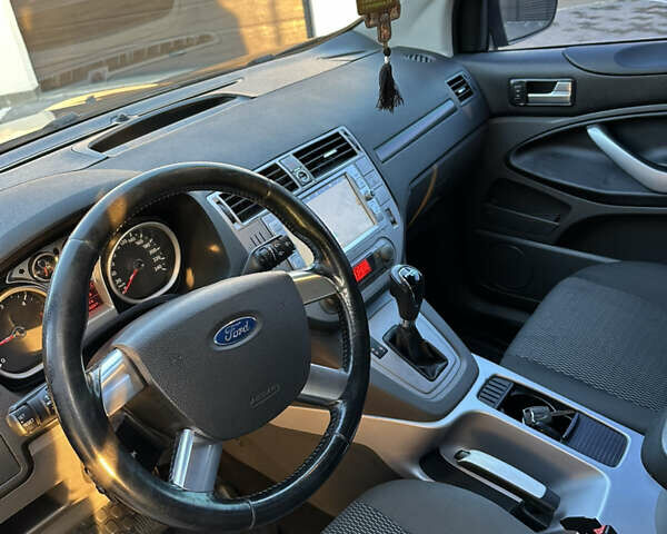 Білий Форд Куга, об'ємом двигуна 2 л та пробігом 228 тис. км за 11800 $, фото 12 на Automoto.ua