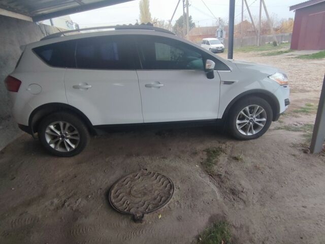 Білий Форд Куга, об'ємом двигуна 2 л та пробігом 217 тис. км за 11000 $, фото 8 на Automoto.ua