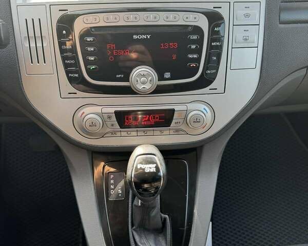 Белый Форд Куга, объемом двигателя 2 л и пробегом 280 тыс. км за 11150 $, фото 11 на Automoto.ua