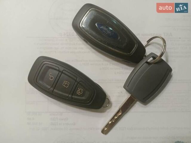 Білий Форд Куга, об'ємом двигуна 2 л та пробігом 148 тис. км за 13600 $, фото 33 на Automoto.ua