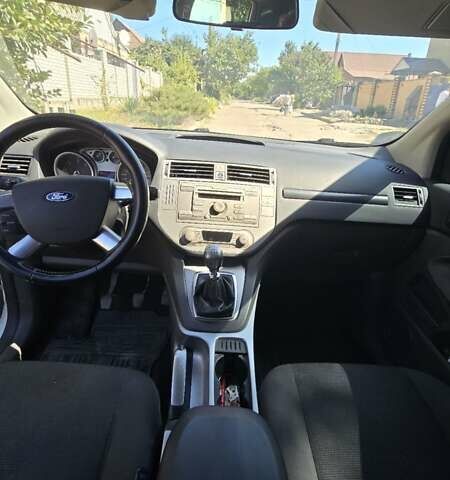 Білий Форд Куга, об'ємом двигуна 2 л та пробігом 196 тис. км за 12500 $, фото 4 на Automoto.ua