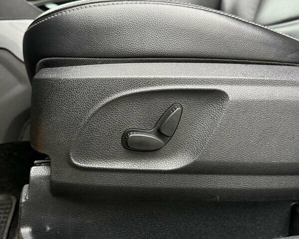 Белый Форд Куга, объемом двигателя 2 л и пробегом 272 тыс. км за 11499 $, фото 26 на Automoto.ua