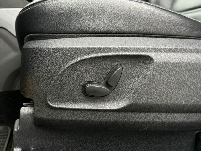 Белый Форд Куга, объемом двигателя 2 л и пробегом 272 тыс. км за 11499 $, фото 17 на Automoto.ua