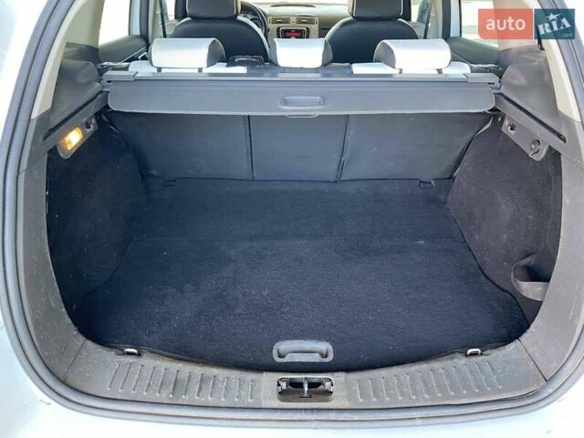 Белый Форд Куга, объемом двигателя 2 л и пробегом 146 тыс. км за 12500 $, фото 25 на Automoto.ua